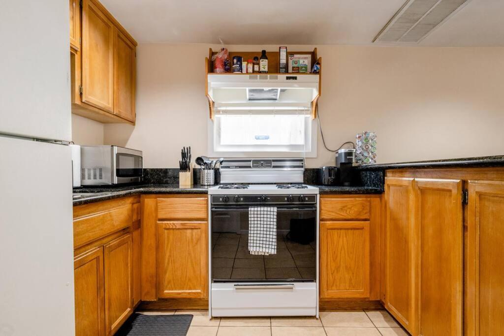 *2Bdr Victorian Home Away From Home - *Central Loc 새크라멘토 외부 사진